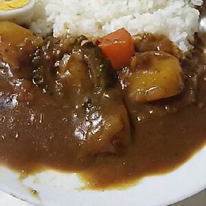 ステーキ肉と夏野菜のカレーライス